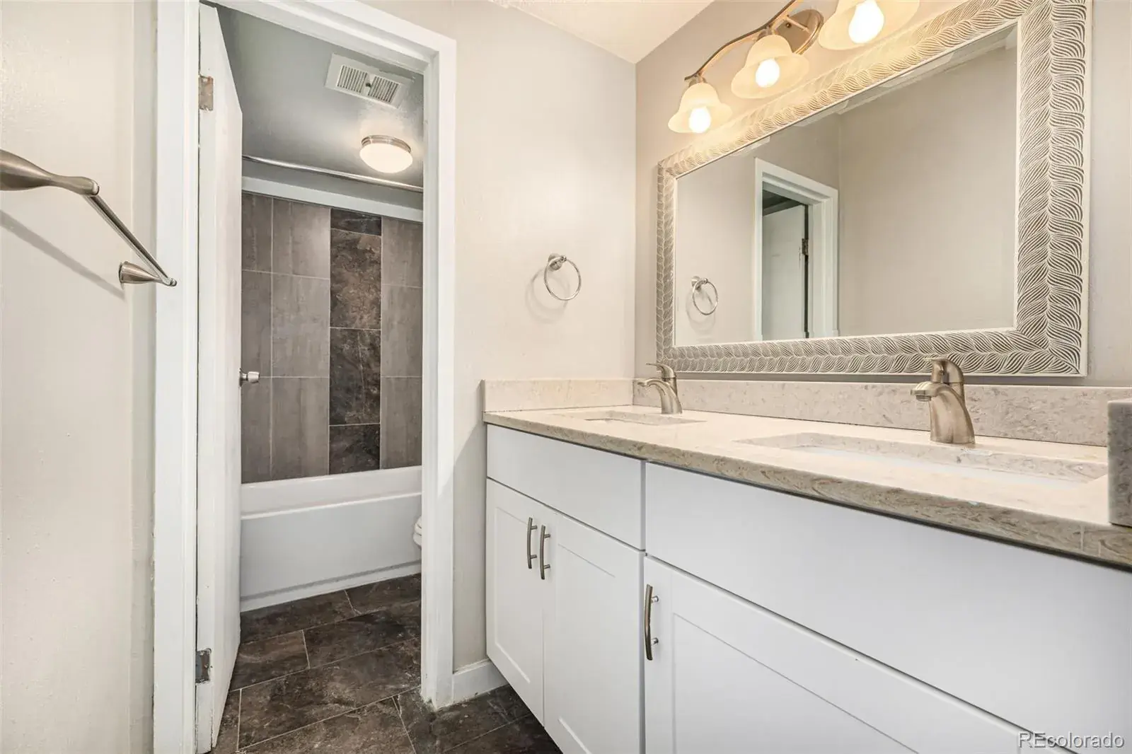 555 E 10th Avenue #10 Denver CO 80203 MLS #REC2104527 11292025010731 1600 22