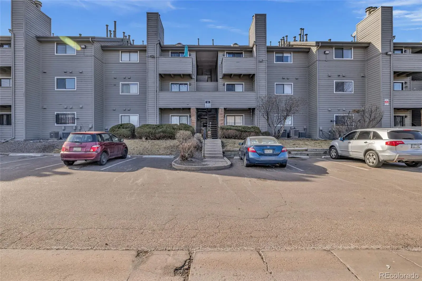 3100 S Federal Boulevard #305 Denver CO 80236 | MLS #REC2105129 02192026050552 1600 15