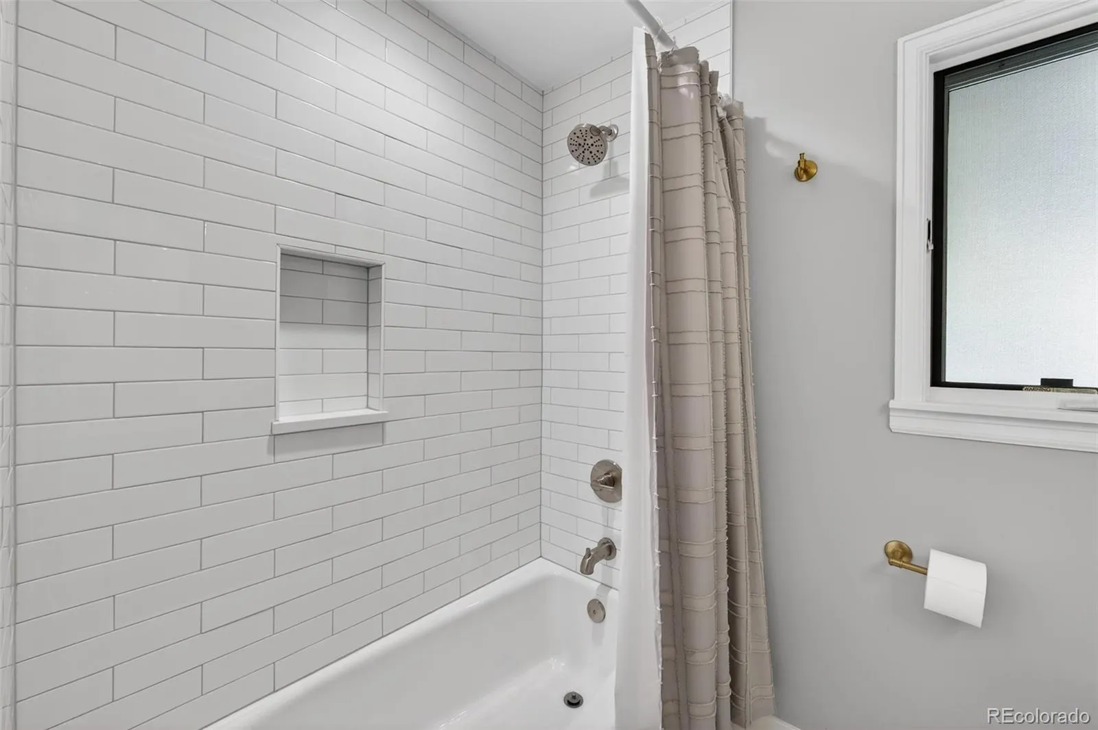 04172026185123 1600 18