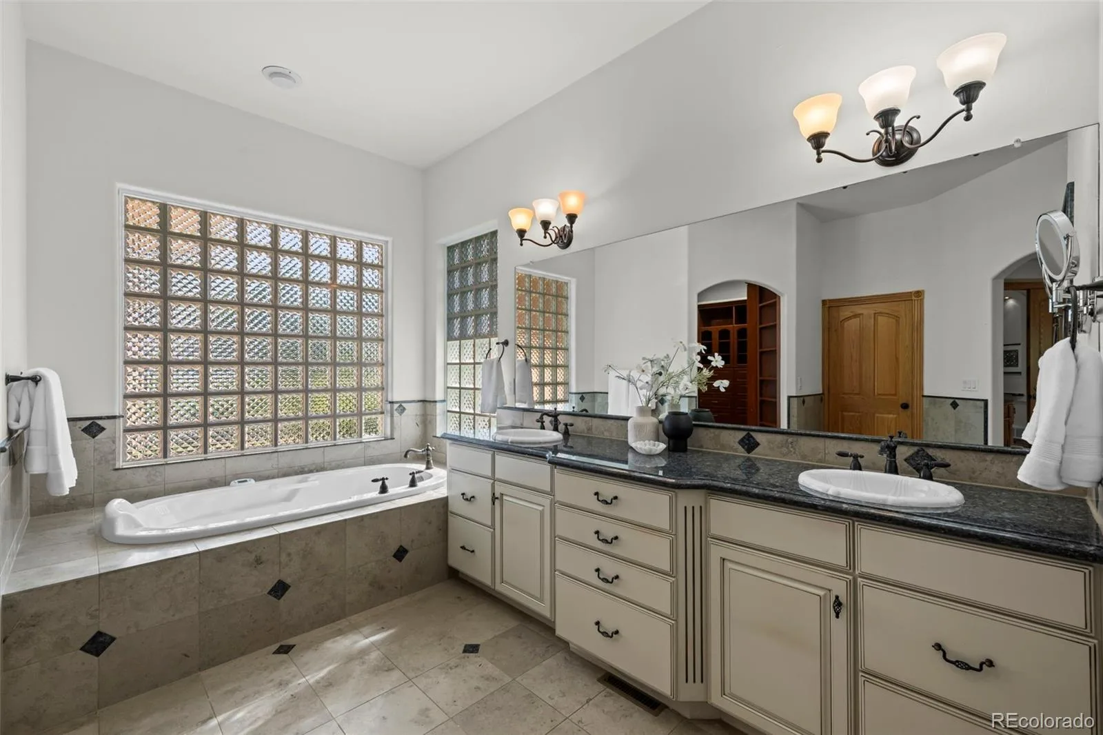 905 E 14th Way Broomfield CO 80020 | MLS #REC2107699 06292026202909 1600 32