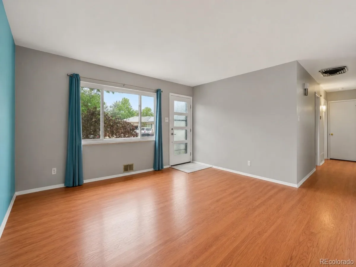 6797 Lee Street Arvada CO 80004 MLS #REC2108575 06172026022102 1200 3