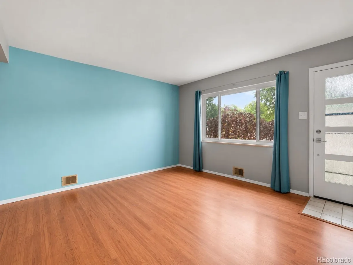 6797 Lee Street Arvada CO 80004 MLS #REC2108575 06172026022102 1200 4
