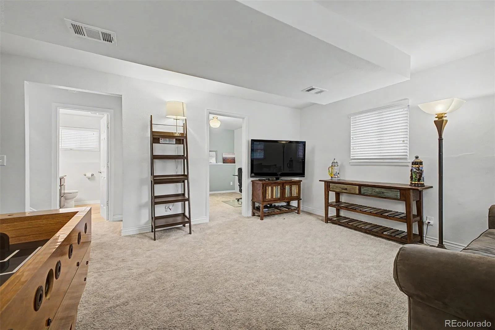 1571 S Krameria Street Denver CO 80224 | MLS #REC2108684 08192026134614 1600 24