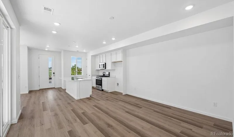 21371 E 67th Avenue Aurora CO 80019 | MLS #REC2108687 08182026195649 800 10