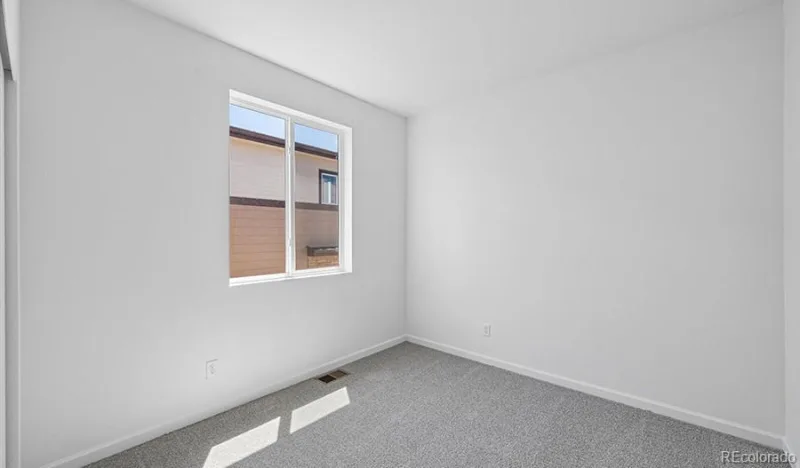 21371 E 67th Avenue Aurora CO 80019 | MLS #REC2108687 08182026195649 800 15