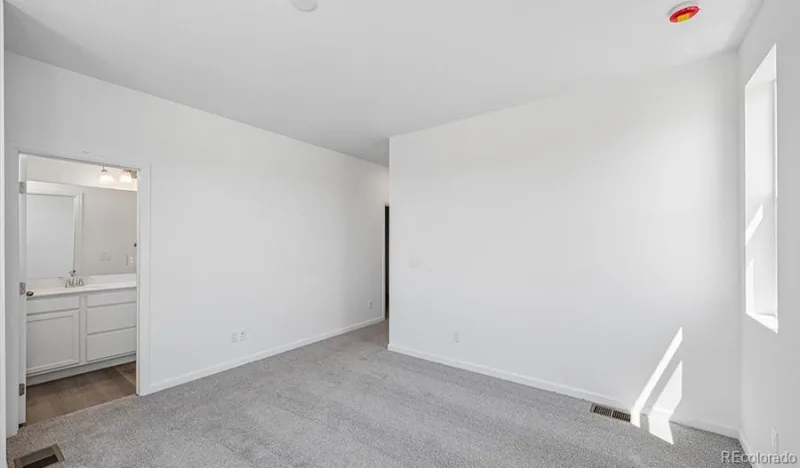 21371 E 67th Avenue Aurora CO 80019 | MLS #REC2108687 08182026195649 800 17