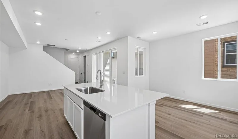 21371 E 67th Avenue Aurora CO 80019 | MLS #REC2108687 08182026195649 800 7