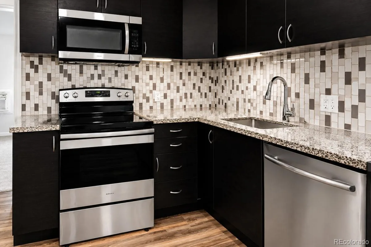 91 S Sable Boulevard Aurora CO 80012 | MLS #REC2109379 07012026014656 1200 2