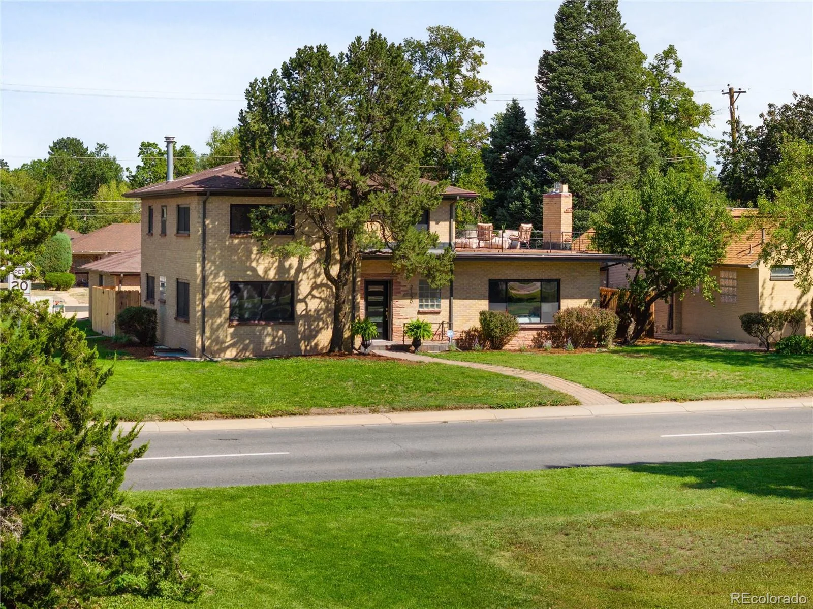 2150 N Monaco Street Parkway Denver CO 80207 | MLS #REC2111351 10012026011122 1600 1