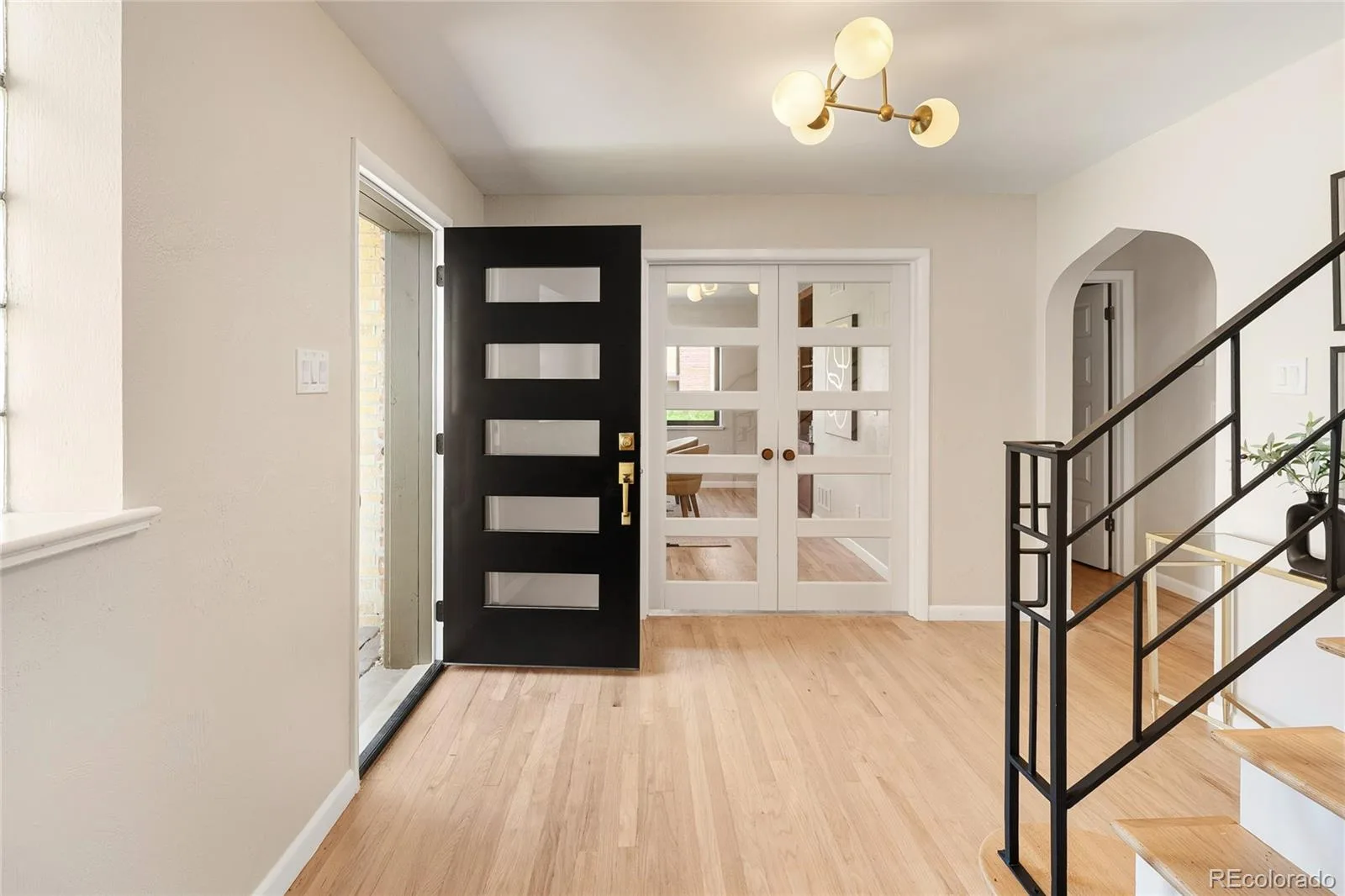 2150 N Monaco Street Parkway Denver CO 80207 | MLS #REC2111351 10012026011122 1600 3