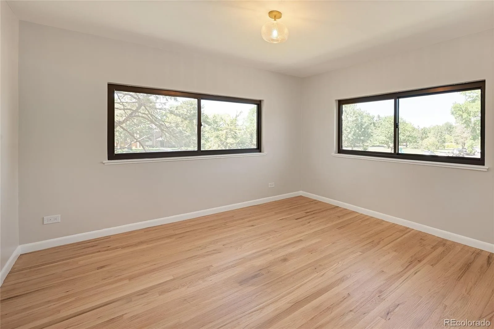 2150 N Monaco Street Parkway Denver CO 80207 | MLS #REC2111351 10012026011122 1600 31