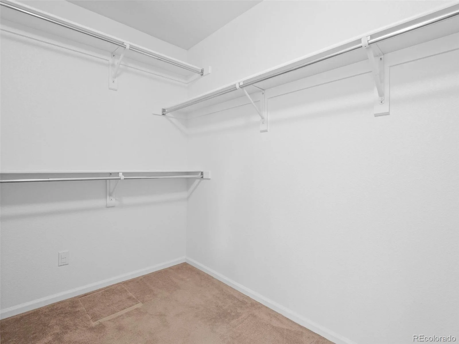 2392 S Oswego Street Aurora CO 80014 MLS #REC2111686 06102026204140 1600 16
