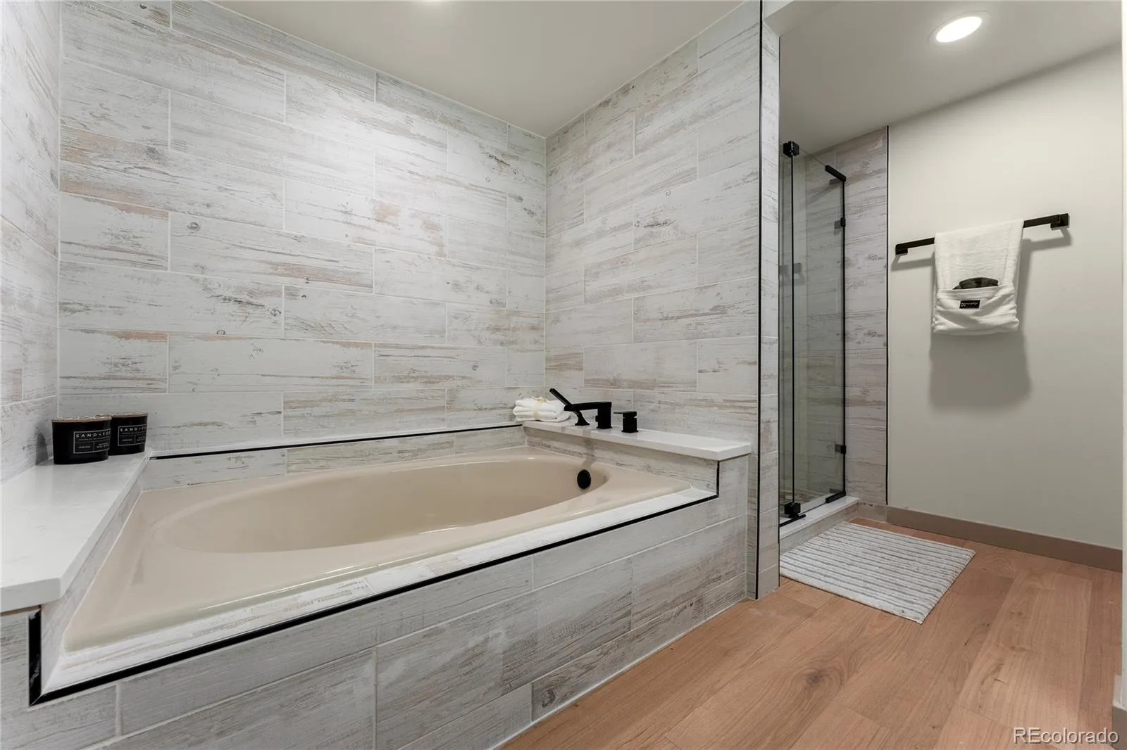 7000 E Quincy Avenue #301 #A Denver CO 80237 | MLS #REC2112222 10012026182721 1600 25