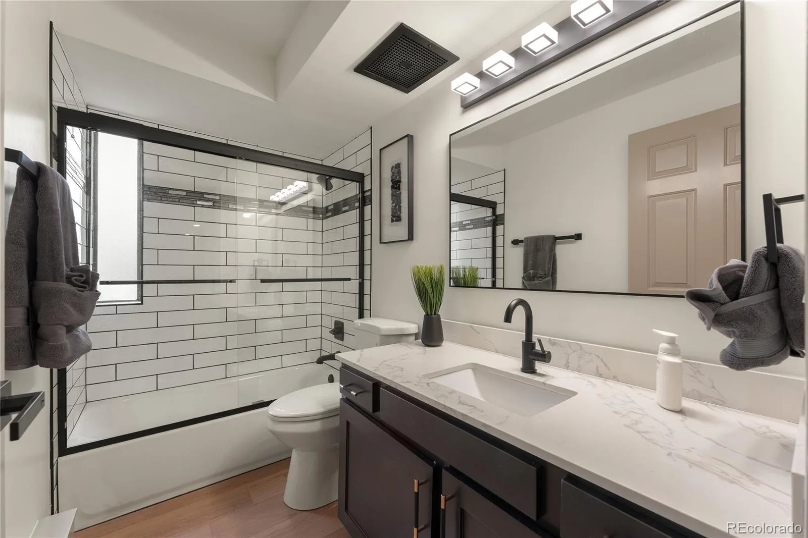 7000 E Quincy Avenue #301 #A Denver CO 80237 | MLS #REC2112222 10012026182721 1600 29