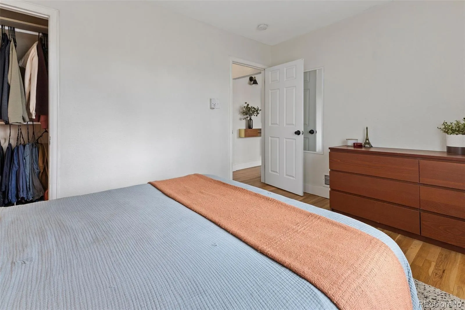 1310 Alton Street Aurora CO 80010 MLS #REC2112802 05182026182531 1600 14