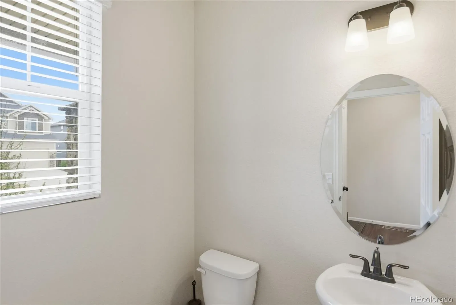17517 E 103rd Avenue Commerce City CO 80022 | MLS #REC2113096 03272026030319 1600 9