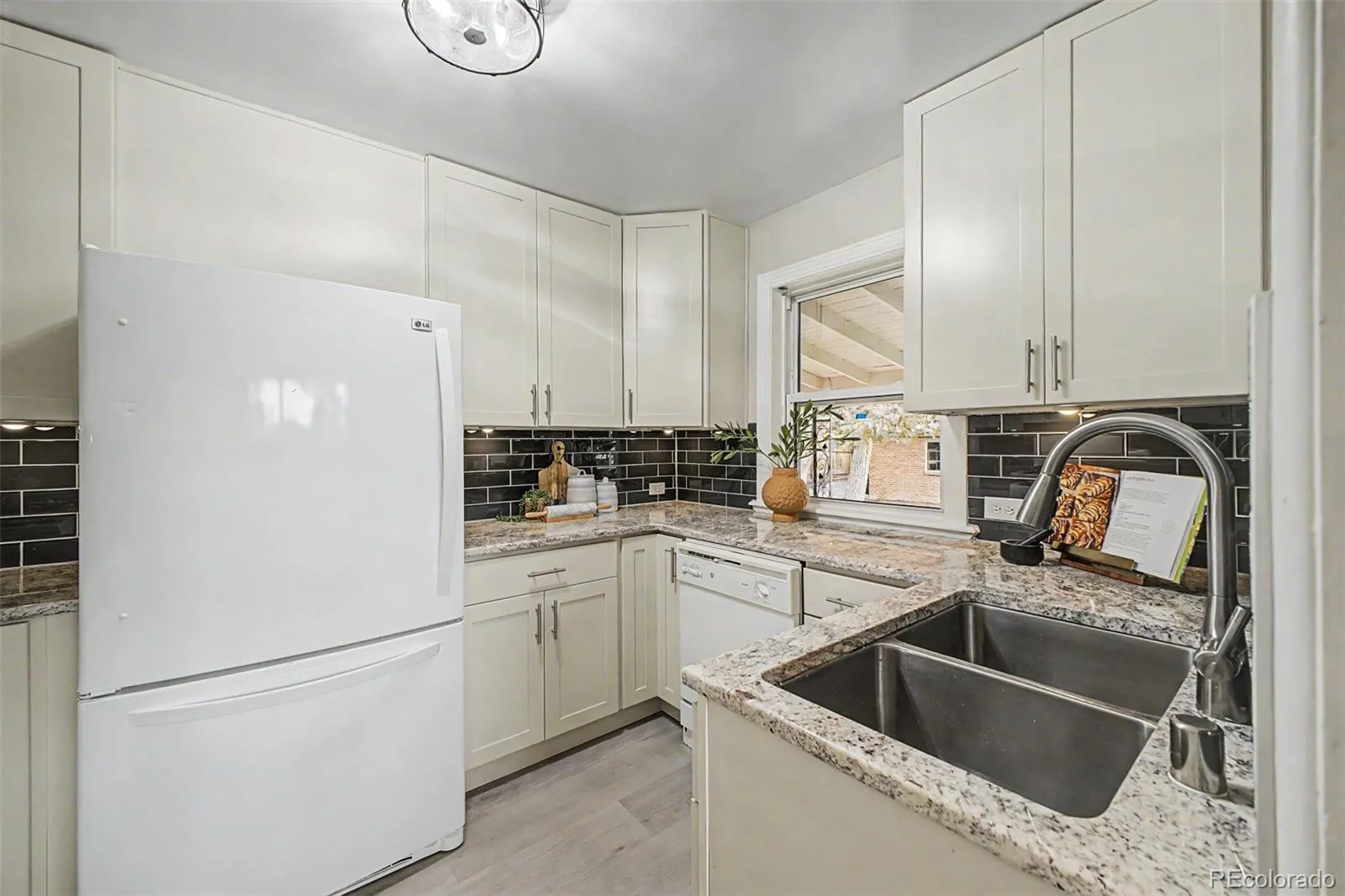3030 N Raleigh Street Denver CO 80212 MLS #REC2113527 05152026145345 1600 6