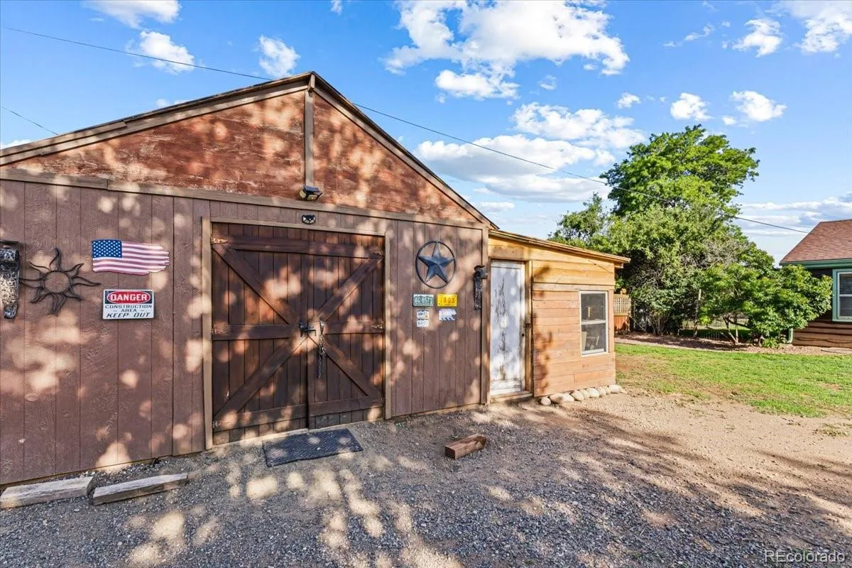 15335 Arapahoe Drive Golden CO 80403 | MLS #REC2113677 07222026023326 1200 20