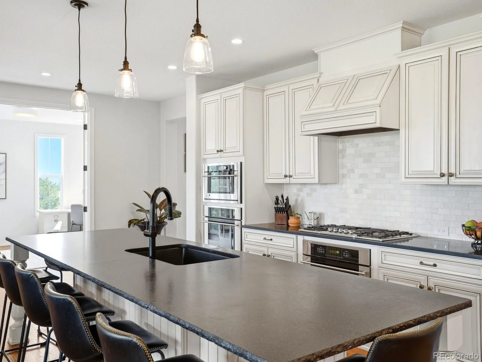 10523 Morningdew Court Highlands Ranch CO 80126 | MLS #REC2114033 08062026040421 1600 6