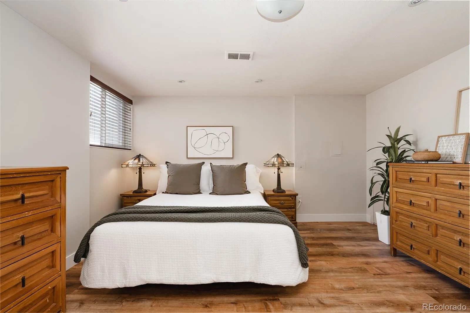 6790 E Exposition Avenue Denver CO 80224 MLS #REC2114038 05142026201825 1600 26