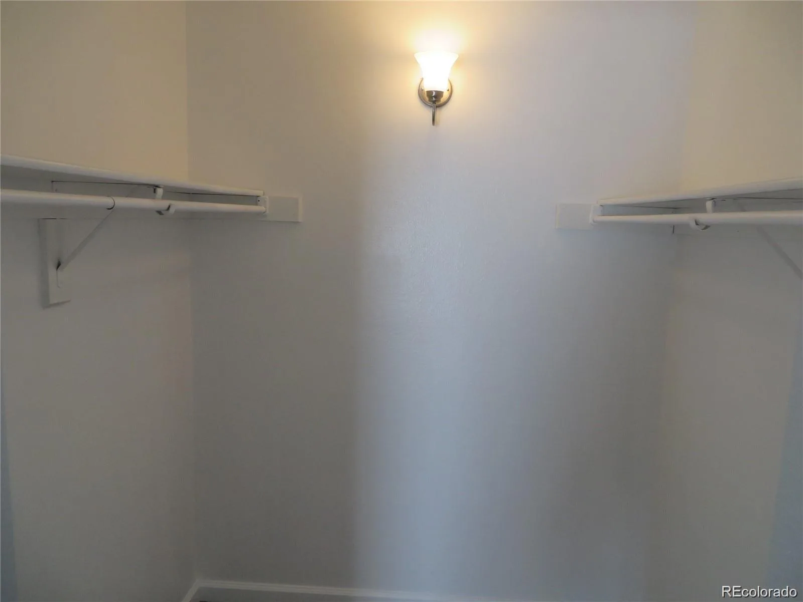 10150 E Virginia Avenue #20-201 #20 Denver CO 80247 | MLS #REC2115044 06202026195457 1600 10