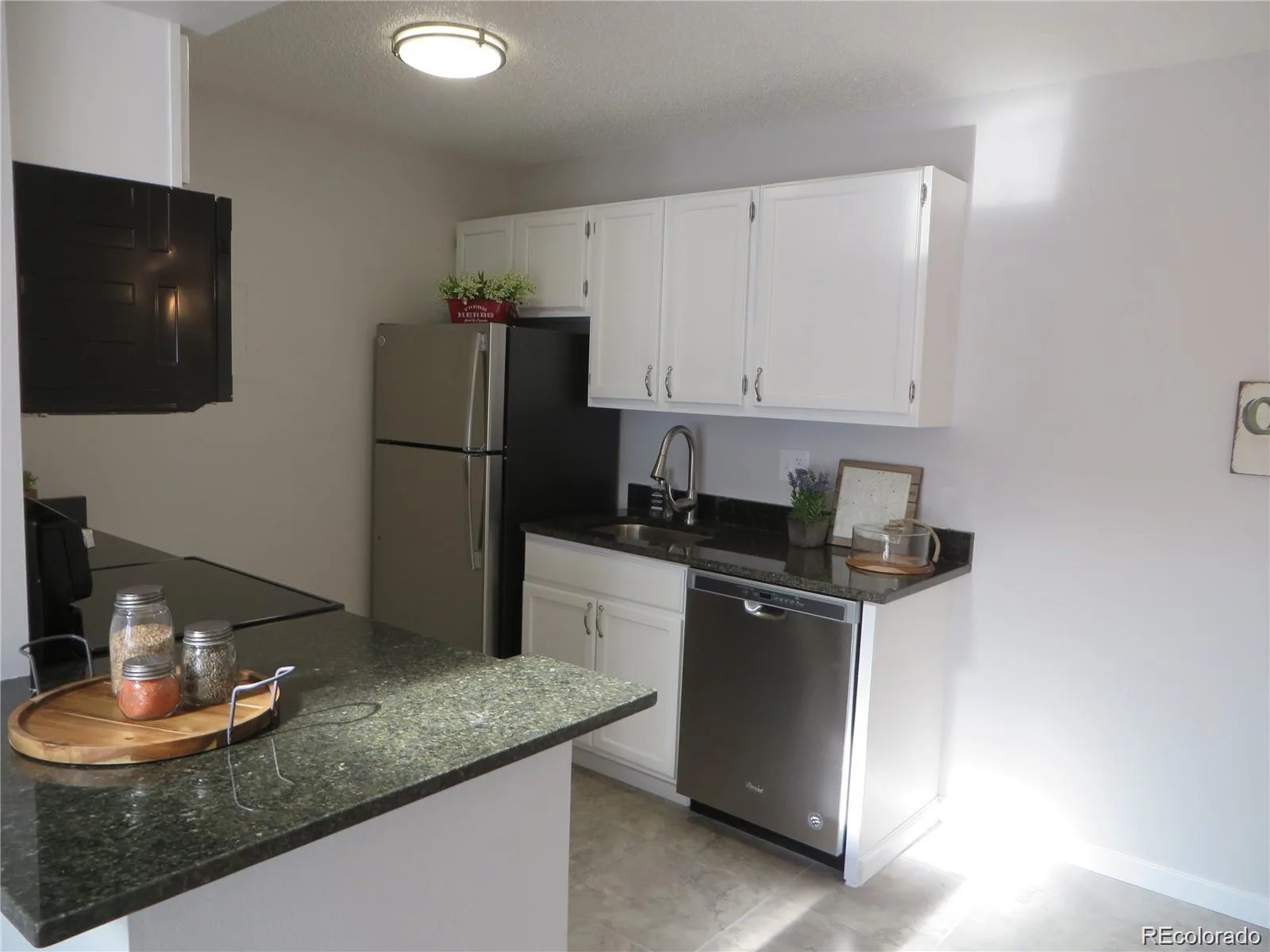 10150 E Virginia Avenue #20-201 #20 Denver CO 80247 | MLS #REC2115044 06202026195457 1600 5