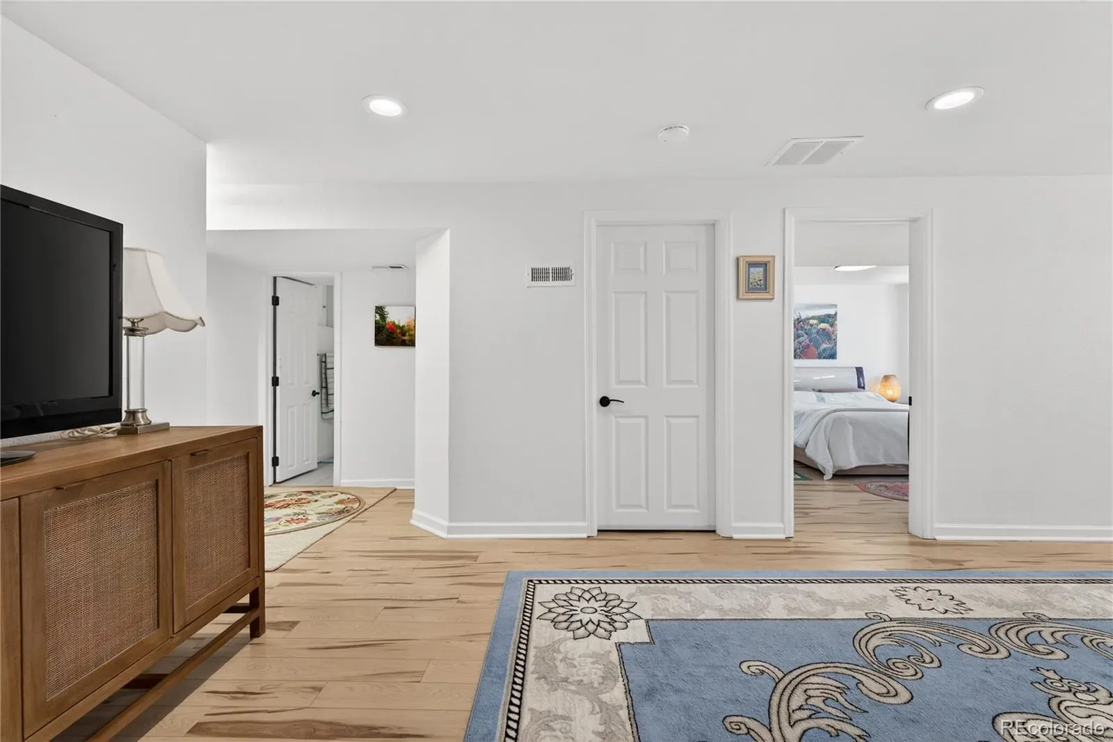 03202026002923 1600 24