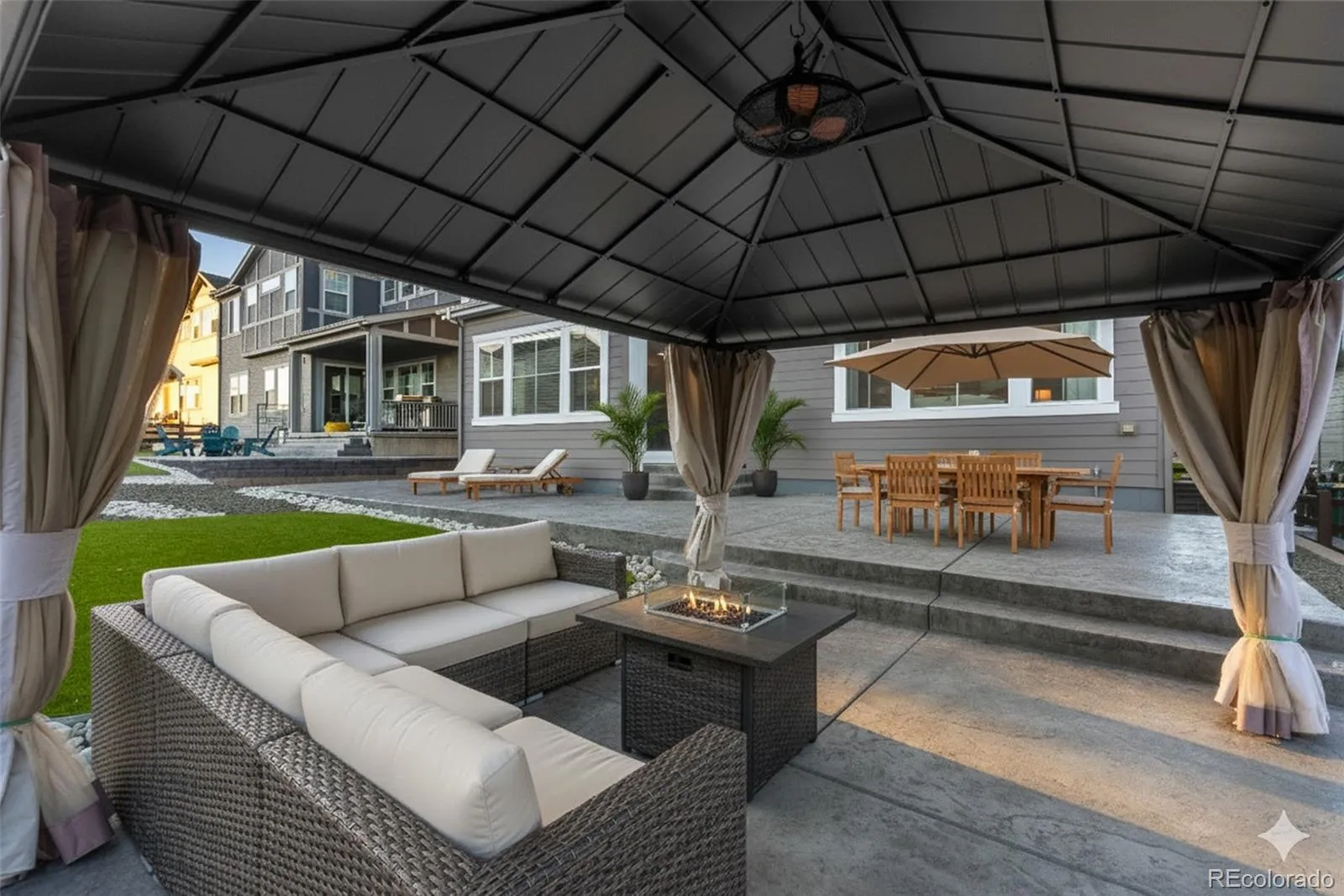 3044 Bivouac Point Castle Rock CO 80108 | MLS #REC2117654 04162026160744 1600 32