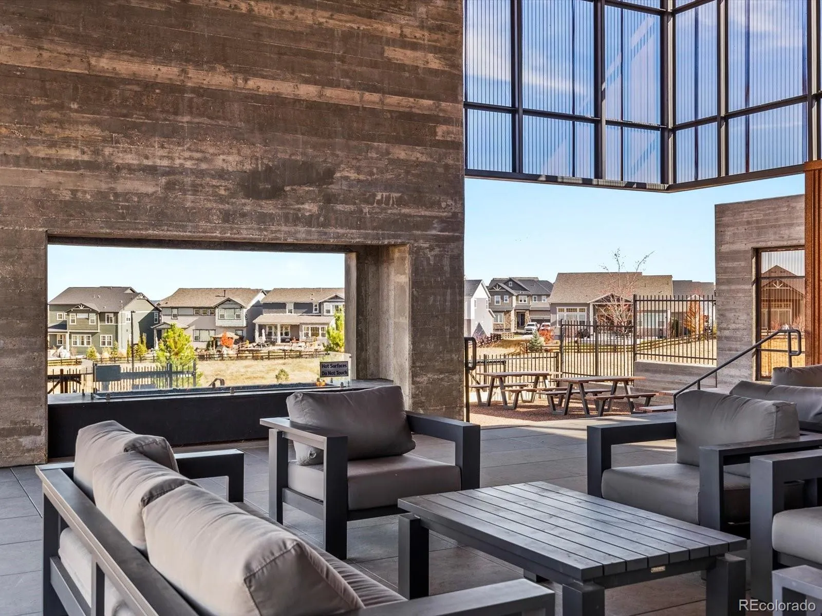 3044 Bivouac Point Castle Rock CO 80108 | MLS #REC2117654 04162026160744 1600 39
