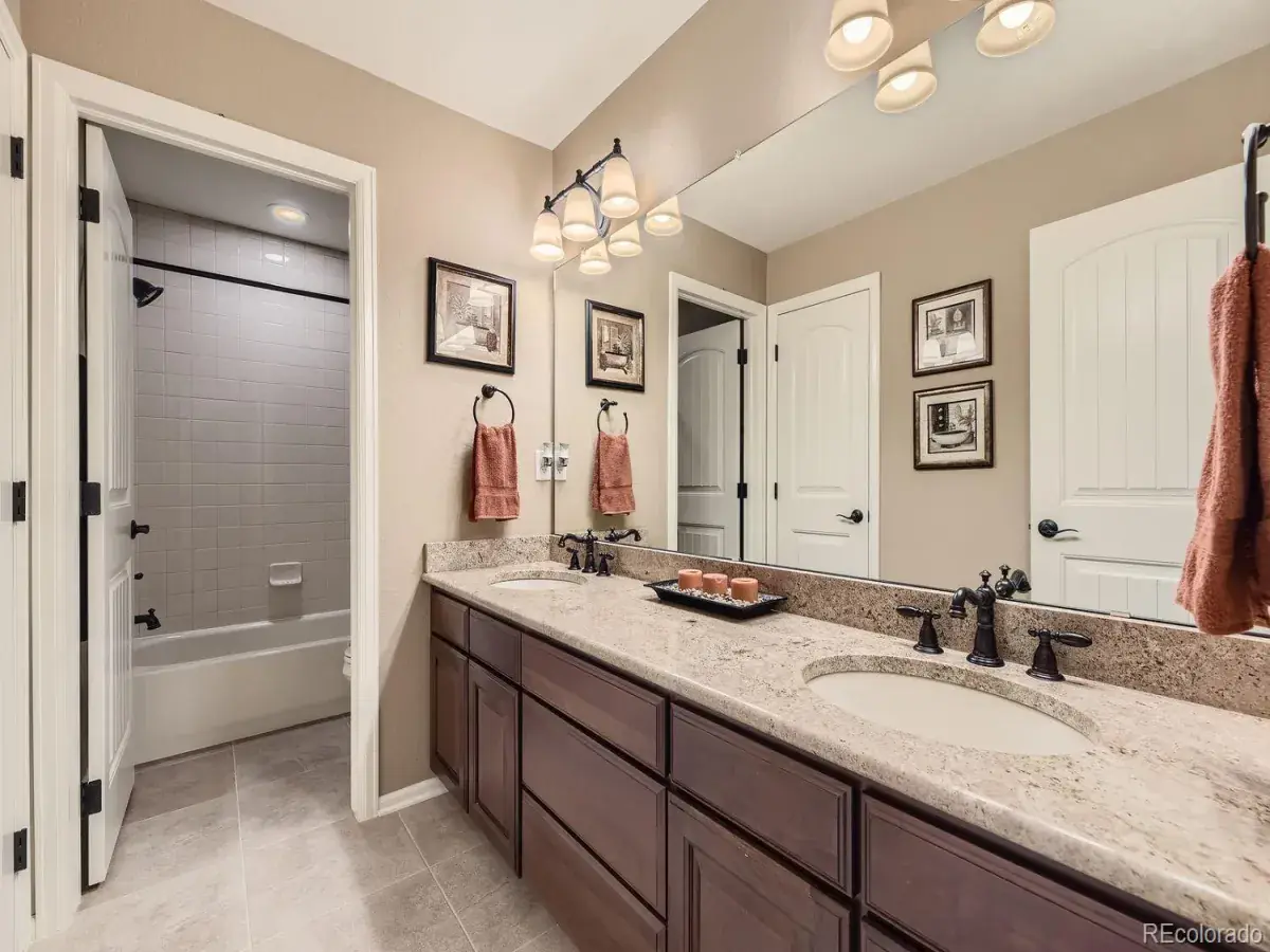 10776 Hillsboro Circle Parker CO 80134 MLS #REC2117984 03102025122102 1200 23