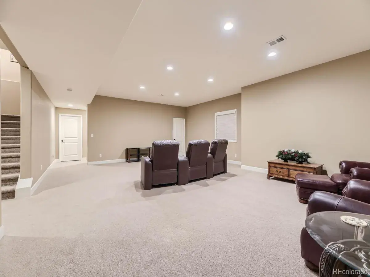 10776 Hillsboro Circle Parker CO 80134 MLS #REC2117984 03102025122102 1200 27