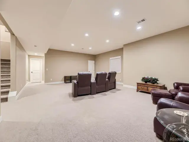 10776 Hillsboro Circle Parker CO 80134 MLS #REC2117984 03102025122102 640 27