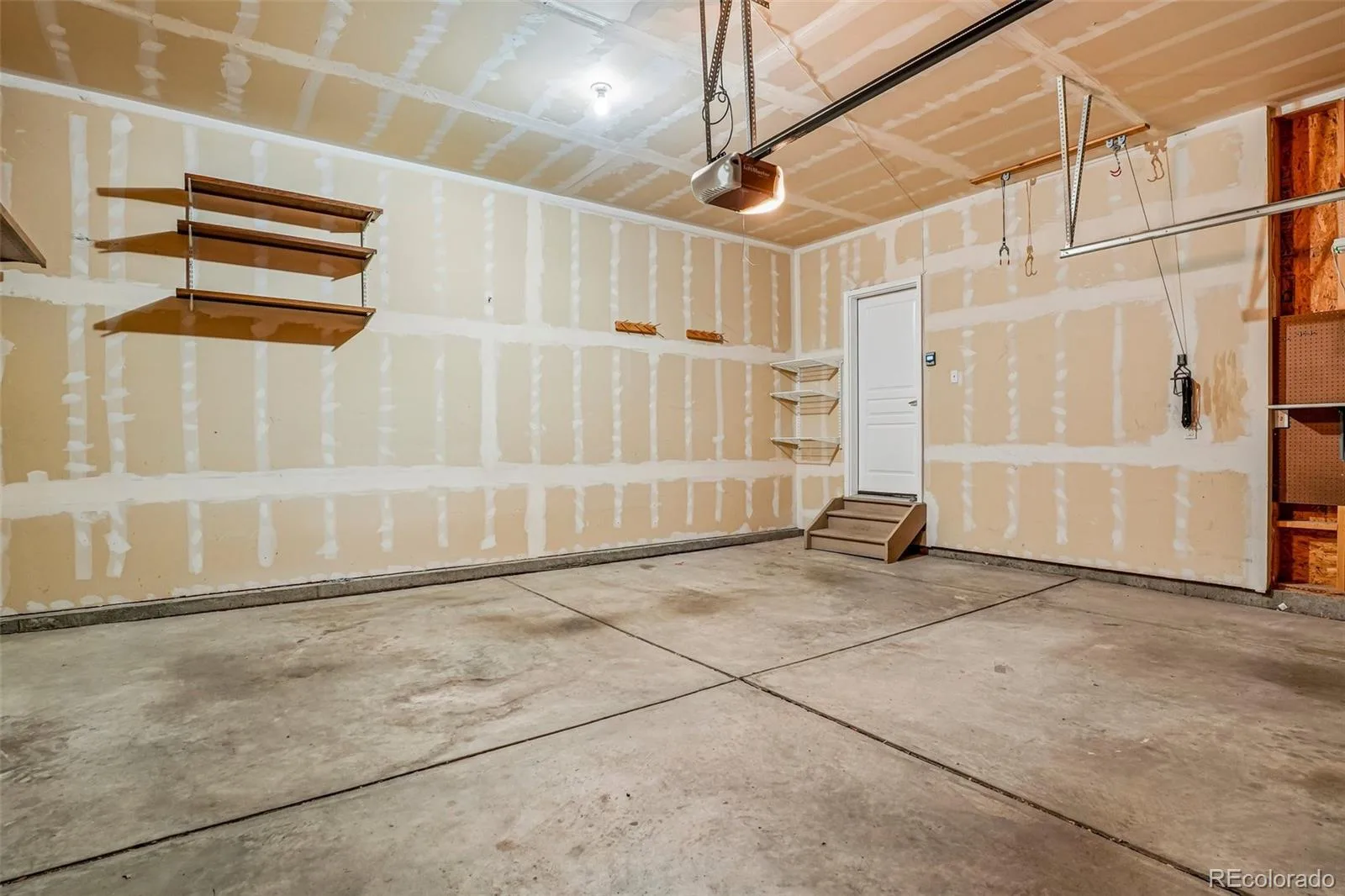 13821 W 87th Drive Arvada CO 80005 | MLS #REC2119314 07222026222028 1600 35