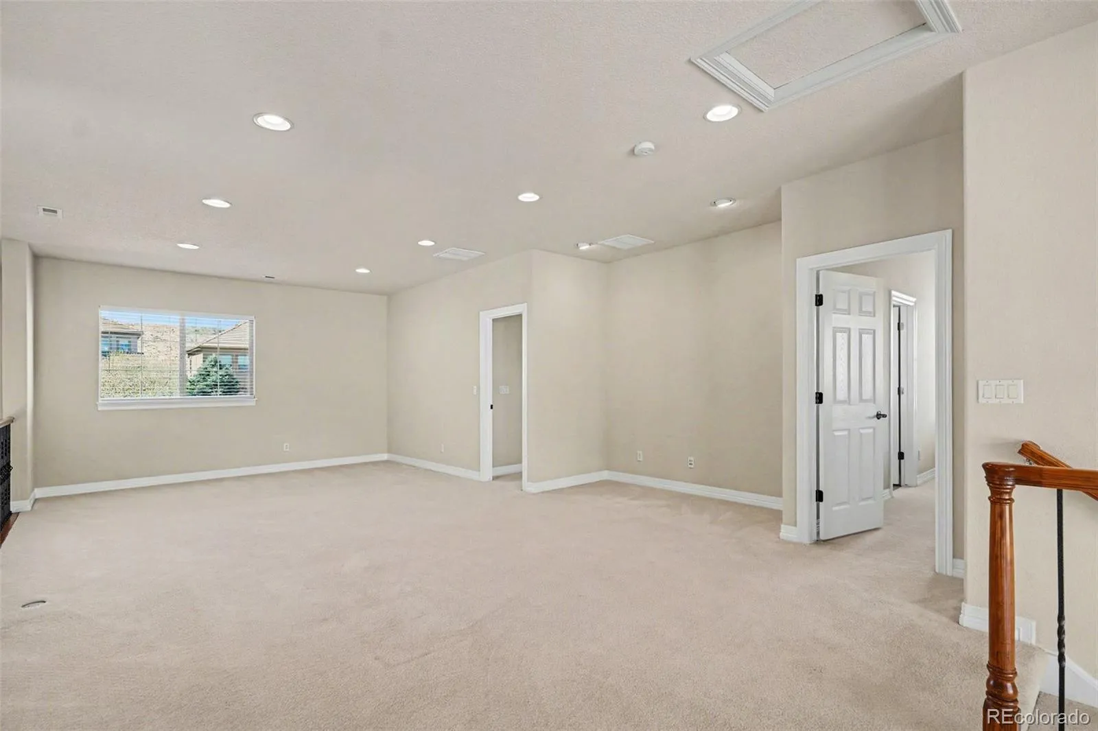 10528 Rivington Court Lone Tree CO 80124 MLS #REC2123433 05242026154010 1600 23