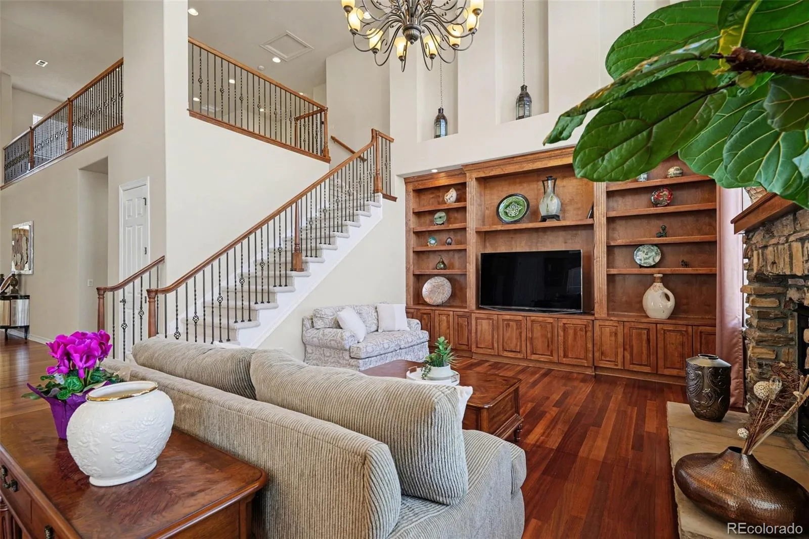 10528 Rivington Court Lone Tree CO 80124 MLS #REC2123433 05242026154010 1600 5