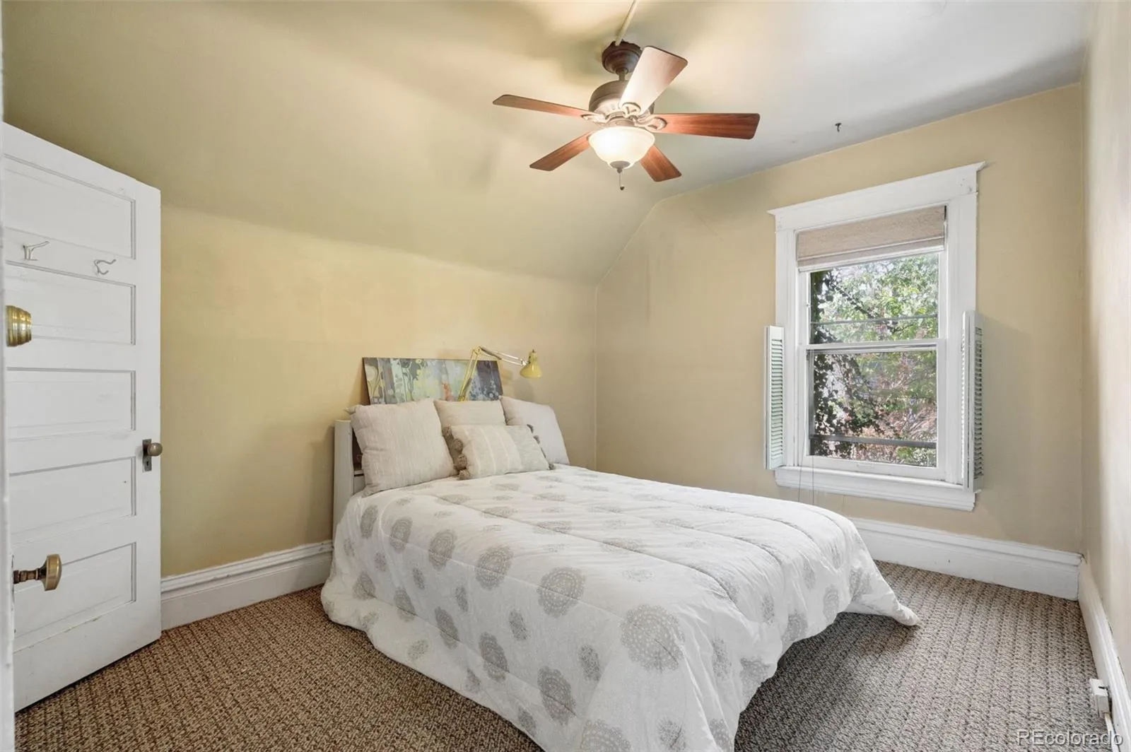 04092026073125 1600 18