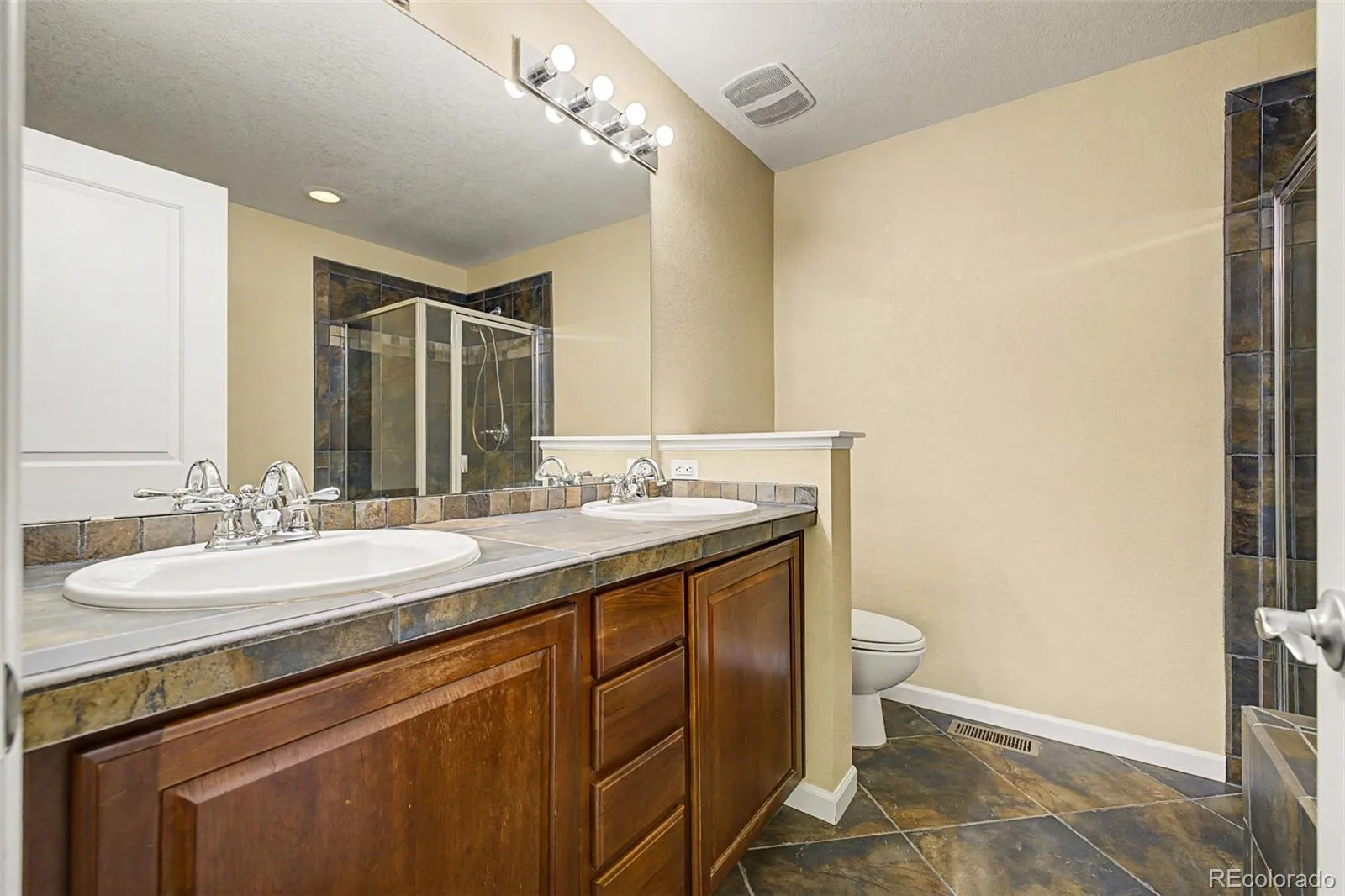450 S Reed Street Lakewood CO 80226 | MLS #REC2126306 08202026202126 1600 22