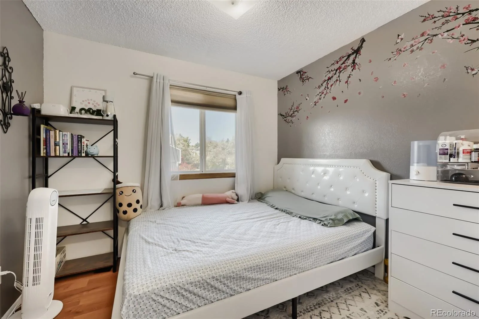 944 S Uravan Street Aurora CO 80017 | MLS #REC2127631 08212026173700 1600 16