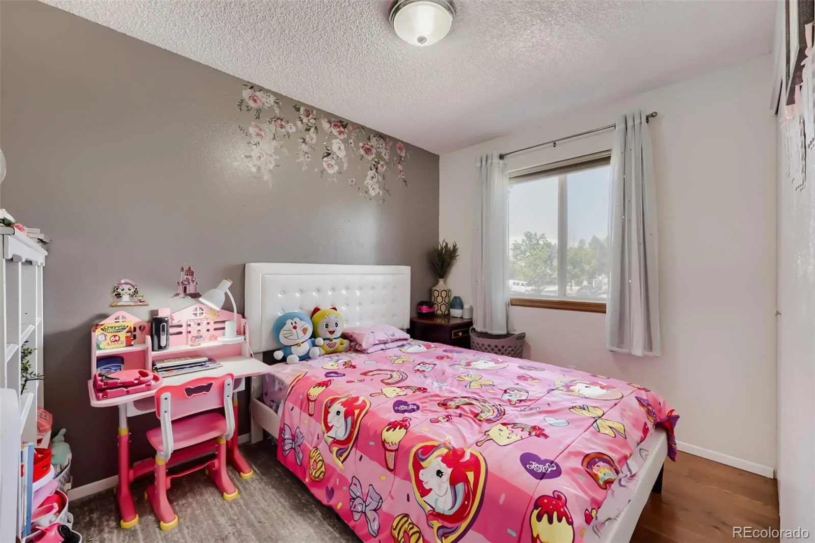 944 S Uravan Street Aurora CO 80017 | MLS #REC2127631 08212026173700 1600 19