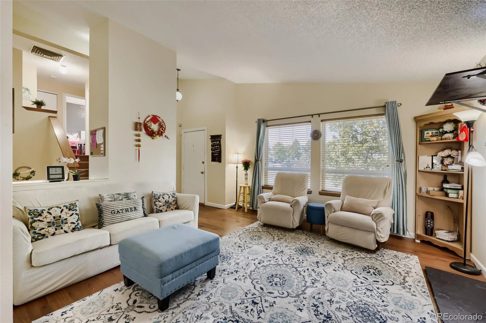 944 S Uravan Street Aurora CO 80017 | MLS #REC2127631 08212026173700 1600 6