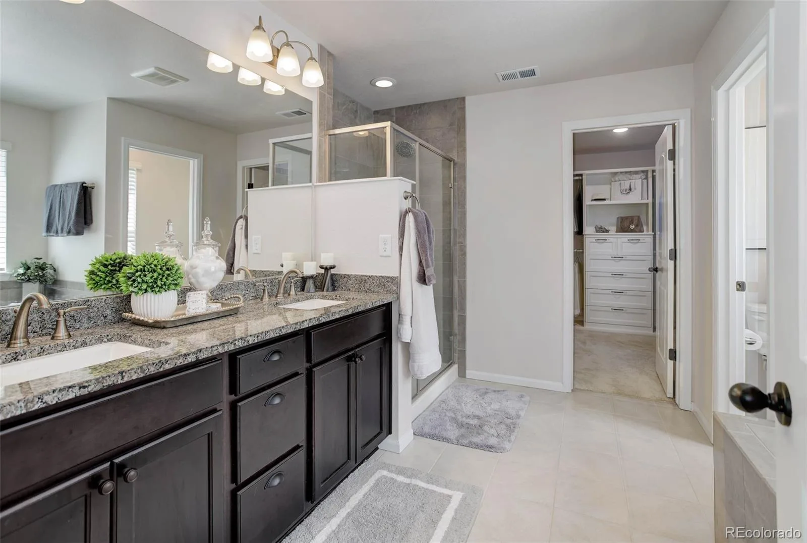 21056 E Radcliff Place Aurora CO 80015 MLS #REC2127644 06192026035227 1600 20