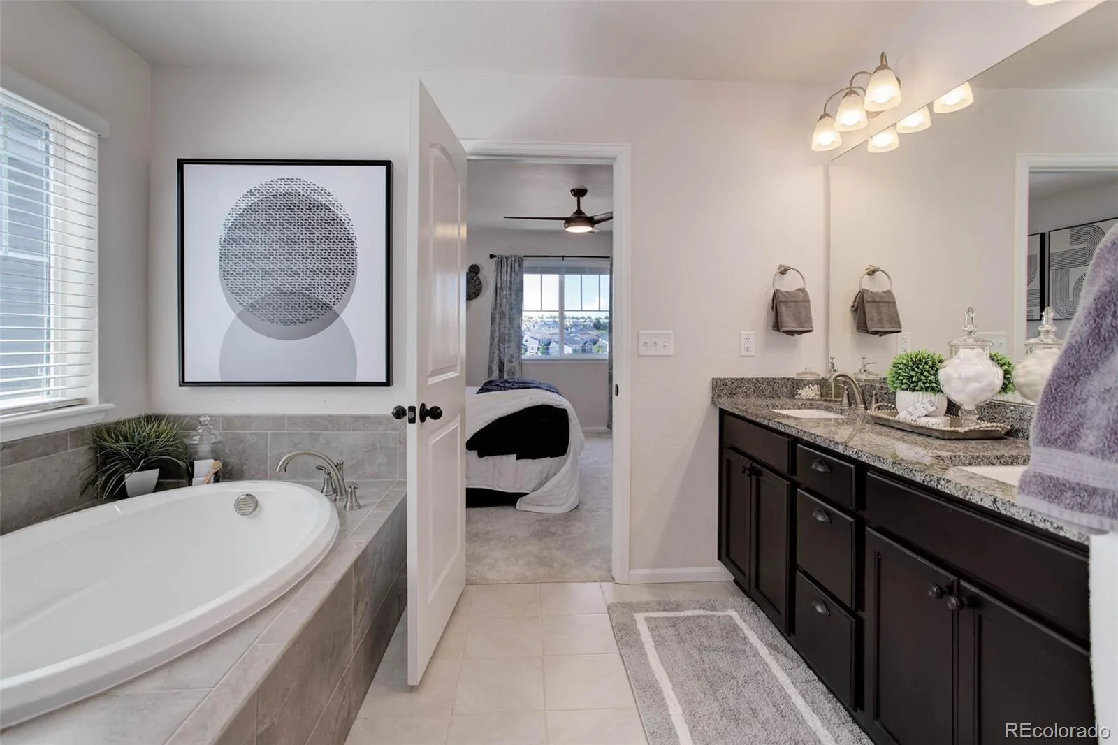 21056 E Radcliff Place Aurora CO 80015 MLS #REC2127644 06192026035227 1600 21