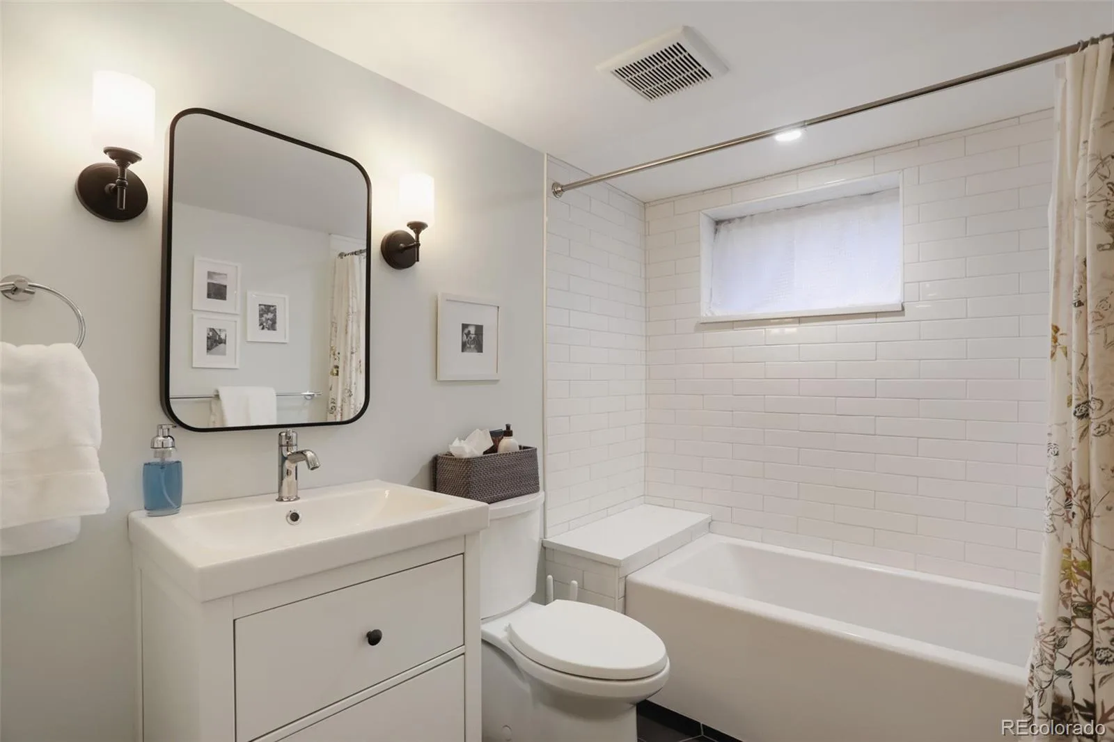 1901 S Sherman Street Denver CO 80210 | MLS #REC2127709 09232026093049 1600 24