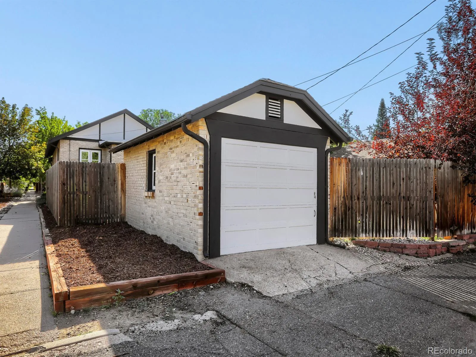 1901 S Sherman Street Denver CO 80210 | MLS #REC2127709 09232026093049 1600 34