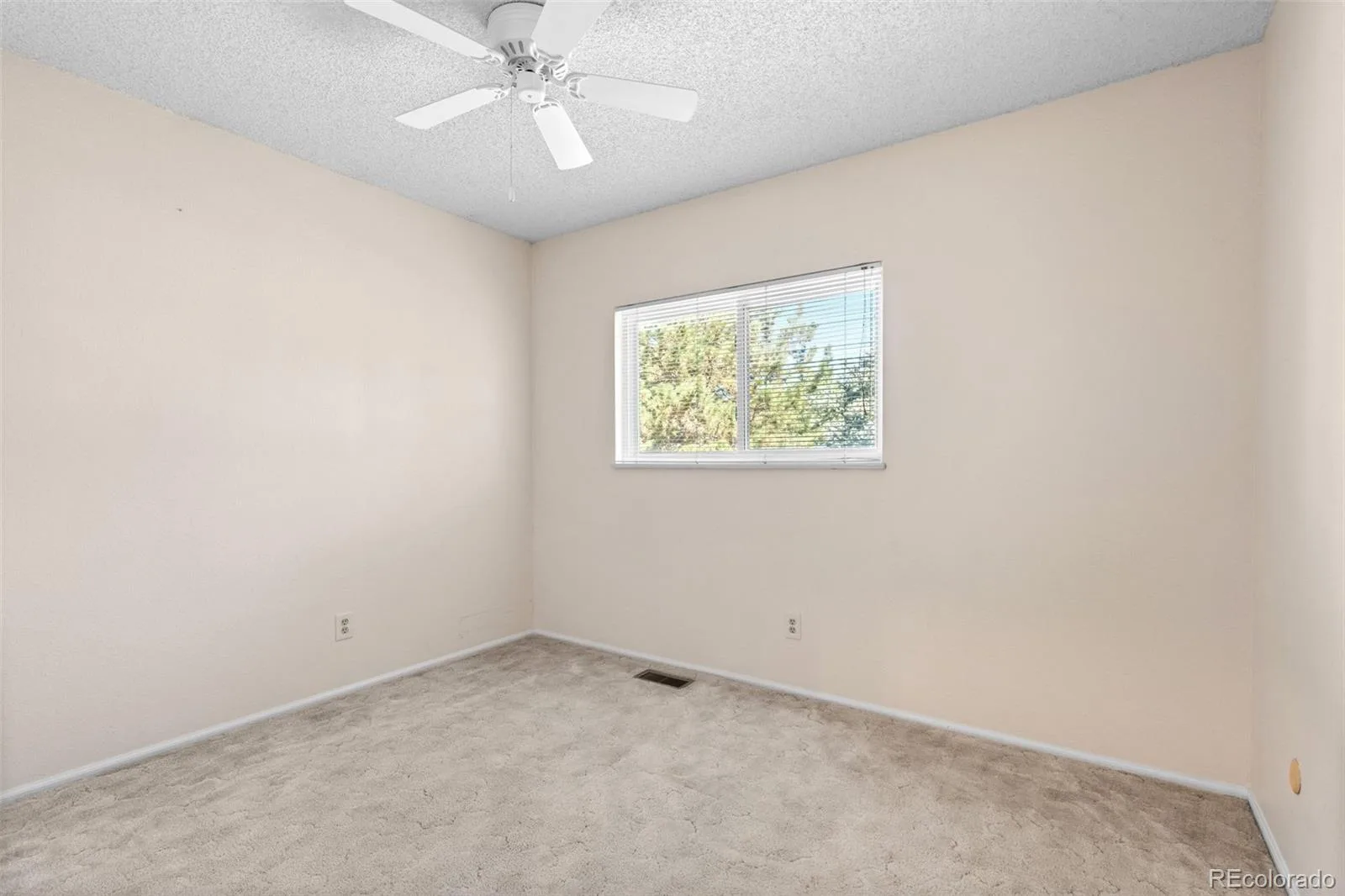 14835 E Caspian Place Aurora CO 80014 | MLS #REC2129637 09232026093108 1600 27