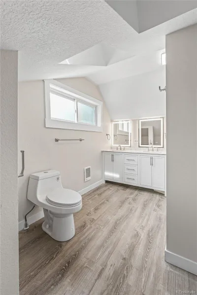 1653 Trenton Street Denver CO 80220 | MLS #REC2131709 08152026184449 800 23