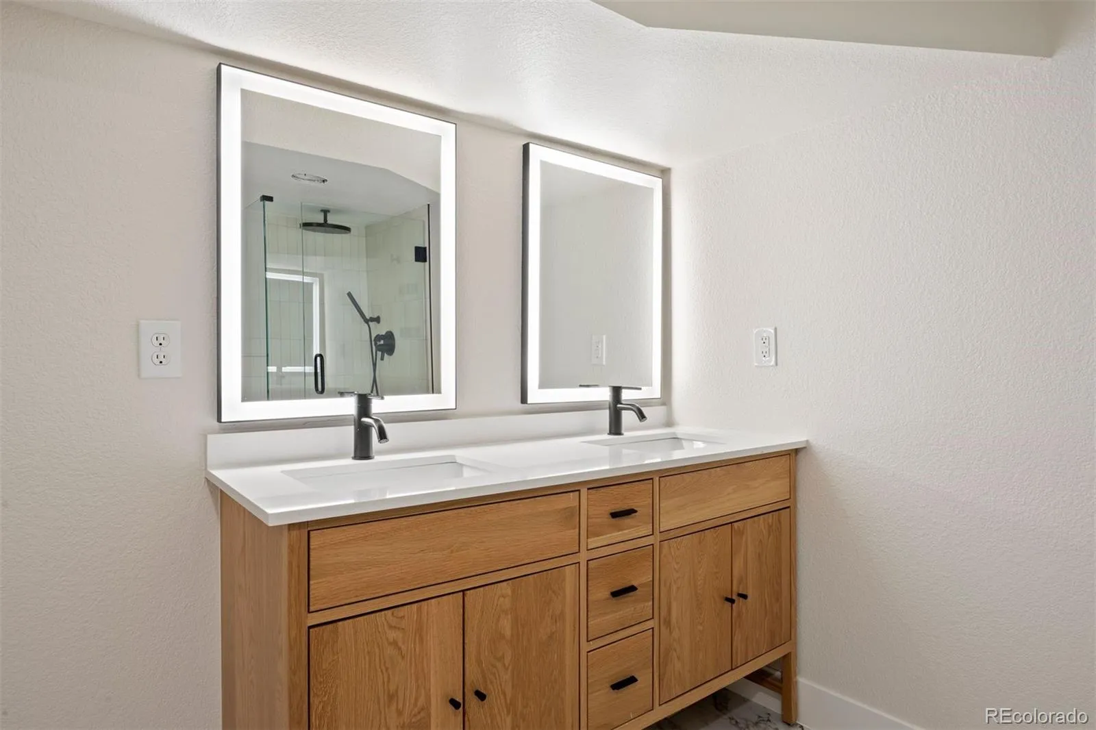2633 Java Court Denver CO 80211 MLS #REC2132028 05092026031344 1600 35
