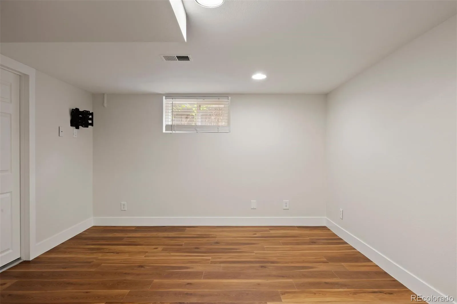 2633 Java Court Denver CO 80211 MLS #REC2132028 05092026031344 1600 39