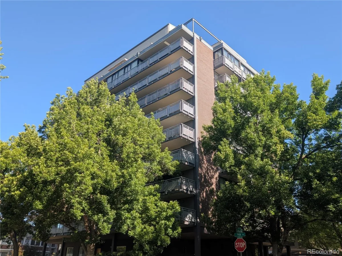 909 N Lafayette Street #403 Denver CO 80218 | MLS #REC2132050 10152026213505 1200 22