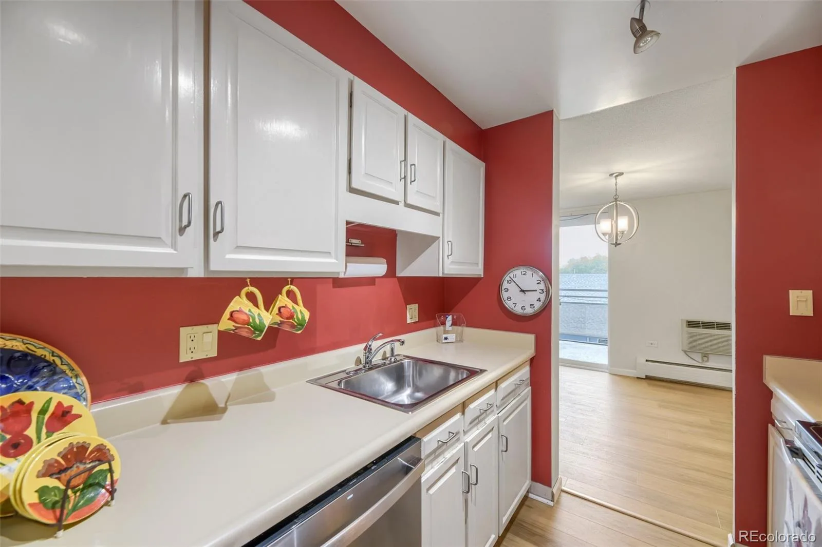 909 N Lafayette Street #403 Denver CO 80218 | MLS #REC2132050 10152026213505 1600 11